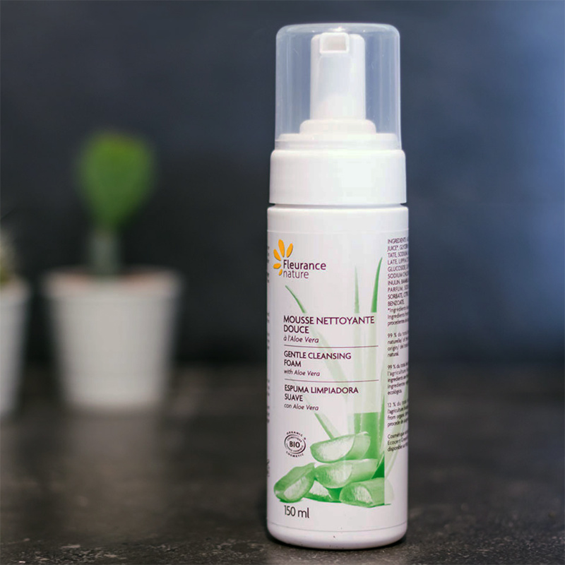 Mousse-Gel curățare fata cu aloe vera 150ml - utilizare zilnica