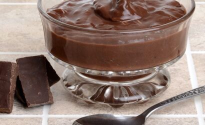 Cremă de ciocolată cu lapte de migdale