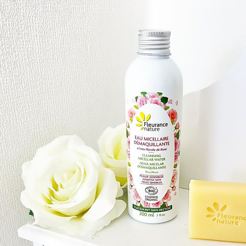 Apă micelară cu trandafiri de Damasc 200ml